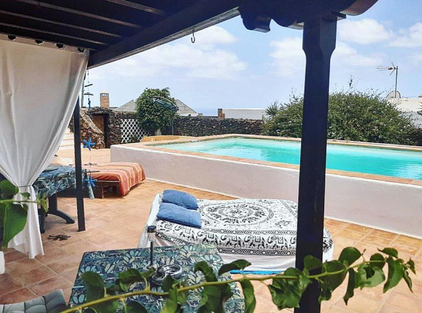 Tipica Lanzarote House Only Adults Bed & Breakfast Tias Exterior photo