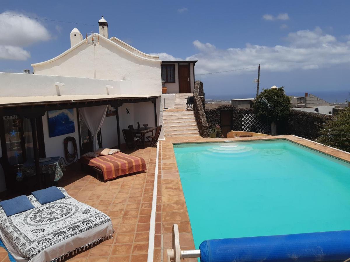 Tipica Lanzarote House Only Adults Bed & Breakfast Tias Exterior photo
